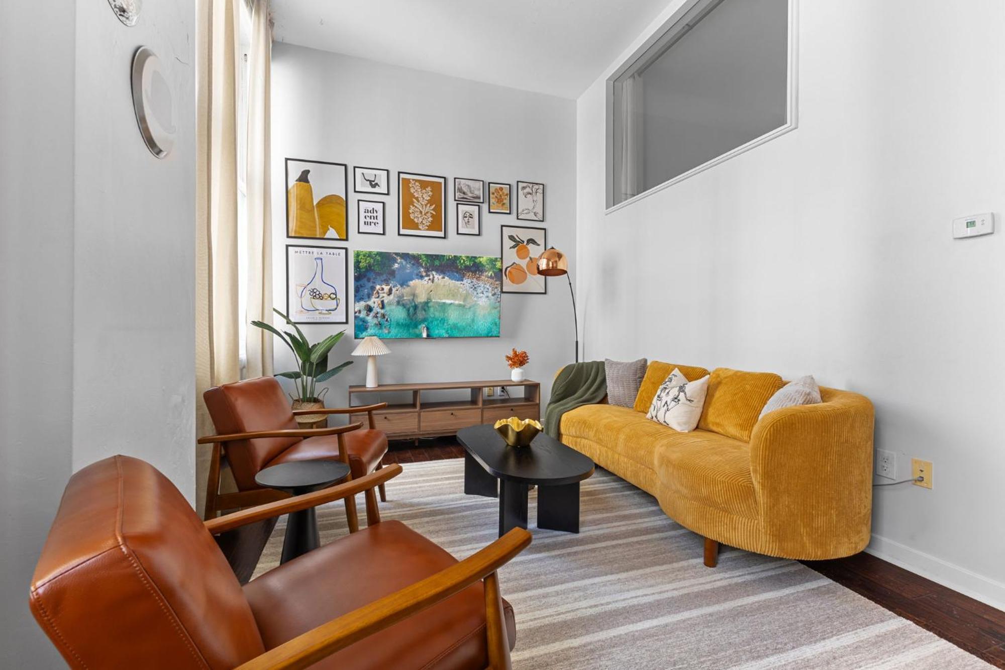 Апартаменти Indy Loft - Monument Circle - Sleeps 7 - Convention Walkable Індіанаполіс Екстер'єр фото